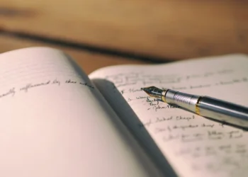 Why Do Students in the UK Opt to Pay Someone to Do Their Assignments