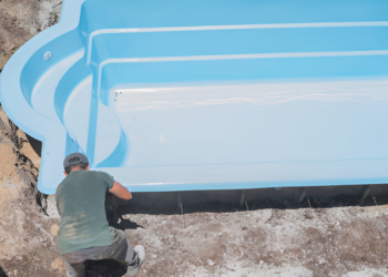 How to Install A Fibreglass Swimming Pool?