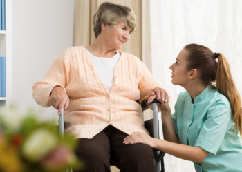The Role of Caregivers in Residential Assisted Living: What to Expect