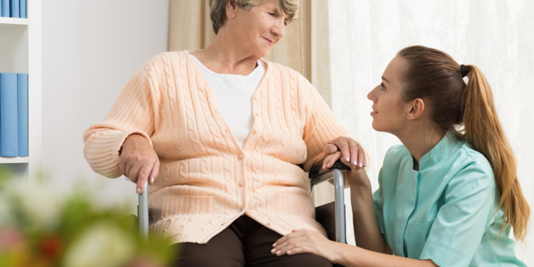 The Role of Caregivers in Residential Assisted Living: What to Expect