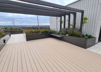 Cost-Effective and Eco-Friendly: What Makes Aluminium Decking the Ideal Option?