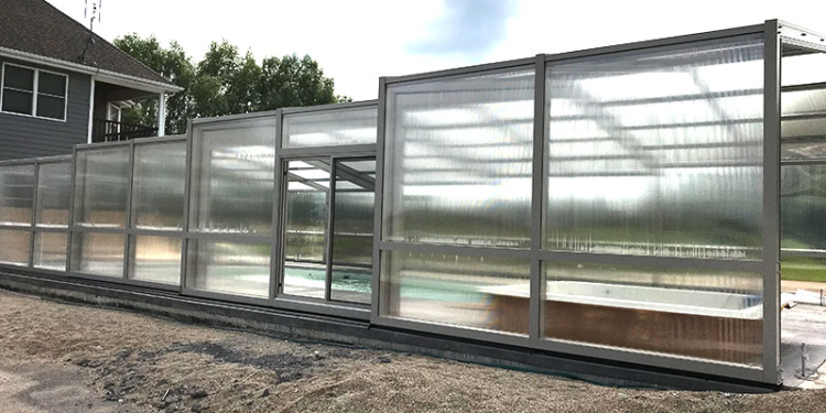 Differences Between Glass Pool Dome Covers and Polycarbonate Pool Dome Covers for Winter