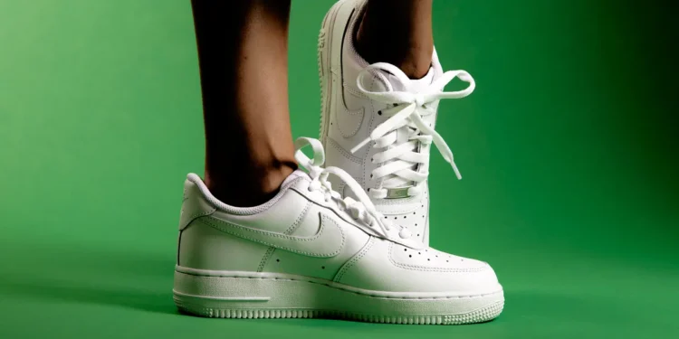 Trendy Sneakers for Every Style: Finding the Perfect Pair for Your Look