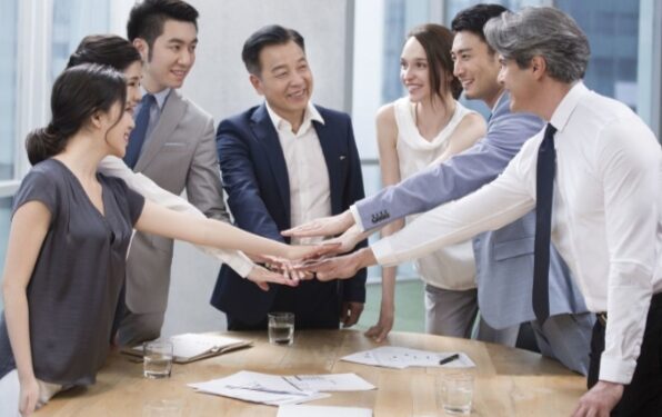 How Chinese & Japanese Businesses Communicate Value and Security to Their Clientele With Translation