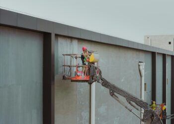 ​How Can Cherry Picker Hire Facilitate Building Maintenance Tasks?