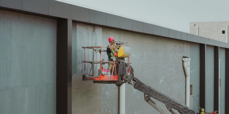 How Can Cherry Picker Hire Facilitate Building Maintenance Tasks?