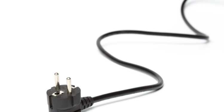 How Flat Plug Extension Cords Save Space And Reduce Clutter