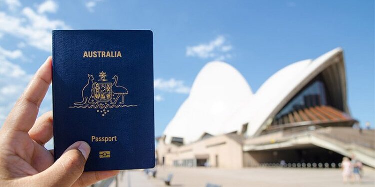 Navigating Australia's Visa Process with a Trusted Immigration Agent in Cairns