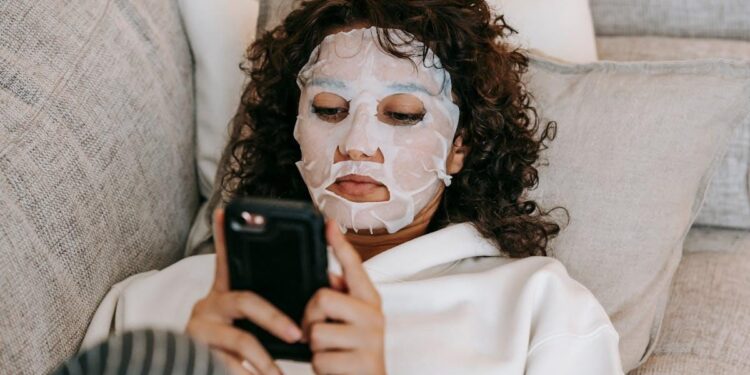 The Merge of Wellness, Beauty, and Technology in 2025: Transforming Self-Care and Lifestyle