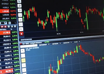 RoboForex Review: The Broker That's Full of Surprises (Not All Good)