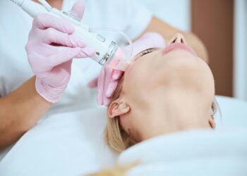 The Business of Beauty: How Education Platforms Are Changing Salon Success