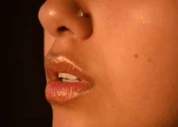 Lip Hero: The Ultimate Guide to Nourishing Lip Oil