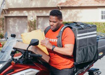 How a Reliable Delivery Service for Restaurants Can Elevate Your Food Business