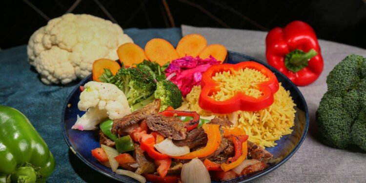 8 Signs You’re Eating Well (Even When It Doesn’t Feel Perfect)