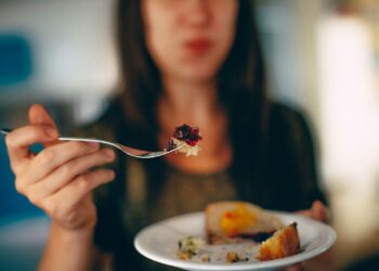 Beyond the Plate: How Modern Eating Habits Mirror Our Lifestyle Evolutions