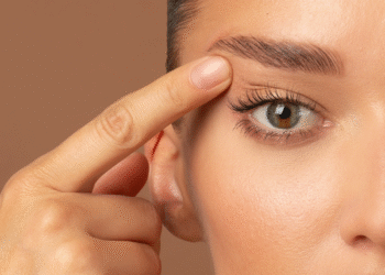 A Clearer View: The Straight Talk on Eyelid Lifts in Dubai