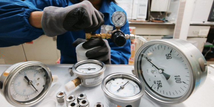 How to Calibrate a High Accuracy Pressure Regulator