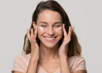 Top Skin Products for Oily Skin: Achieve a Clear and Shine-Free Complexion