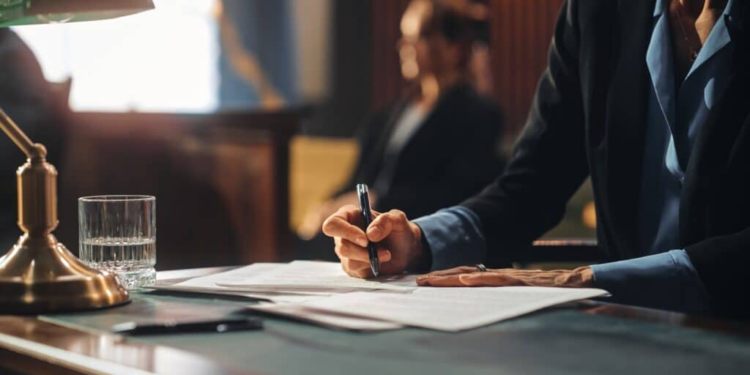 Understanding the Role of a Criminal Defense Attorney in the Justice System